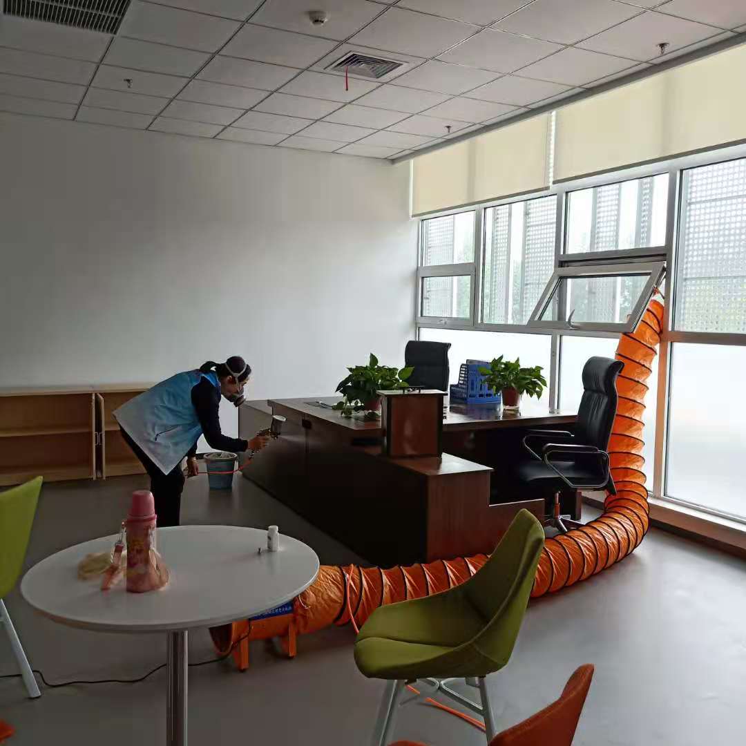 2-2011120945262C.jpg